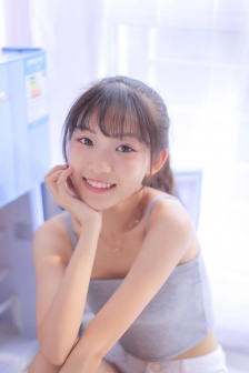 在办公室狂摸老师下面视频